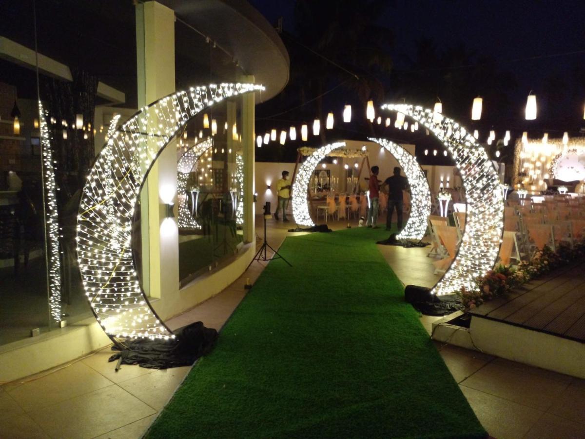 Отель Angamaly Convention Centre Коччи Экстерьер фото