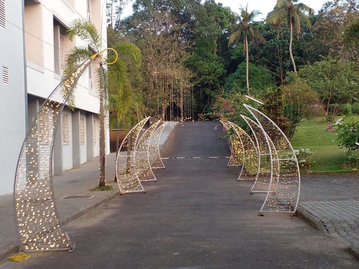 Отель Angamaly Convention Centre Коччи Экстерьер фото